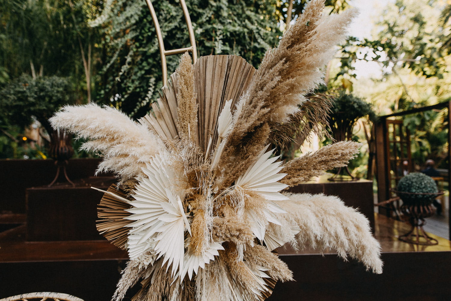 quinta lago dos cisnes romantic indian wedding 061