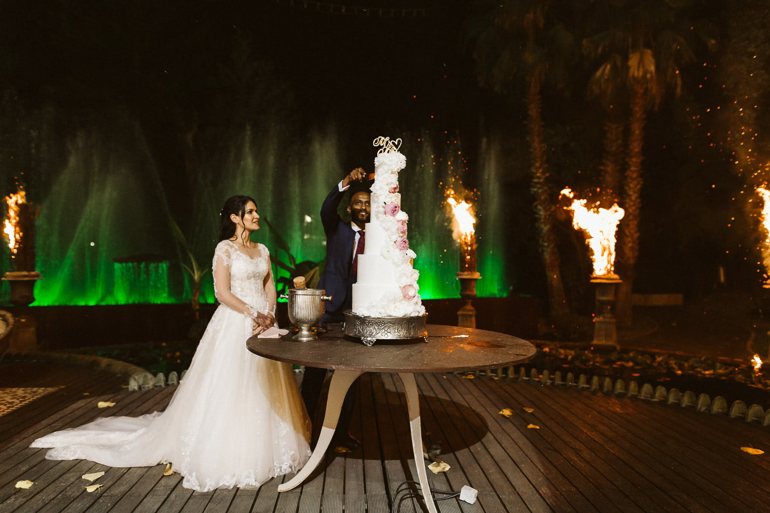 quinta lago dos cisnes romantic indian wedding 082