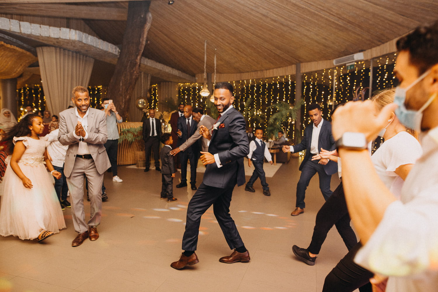 quinta lago dos cisnes romantic indian wedding 090