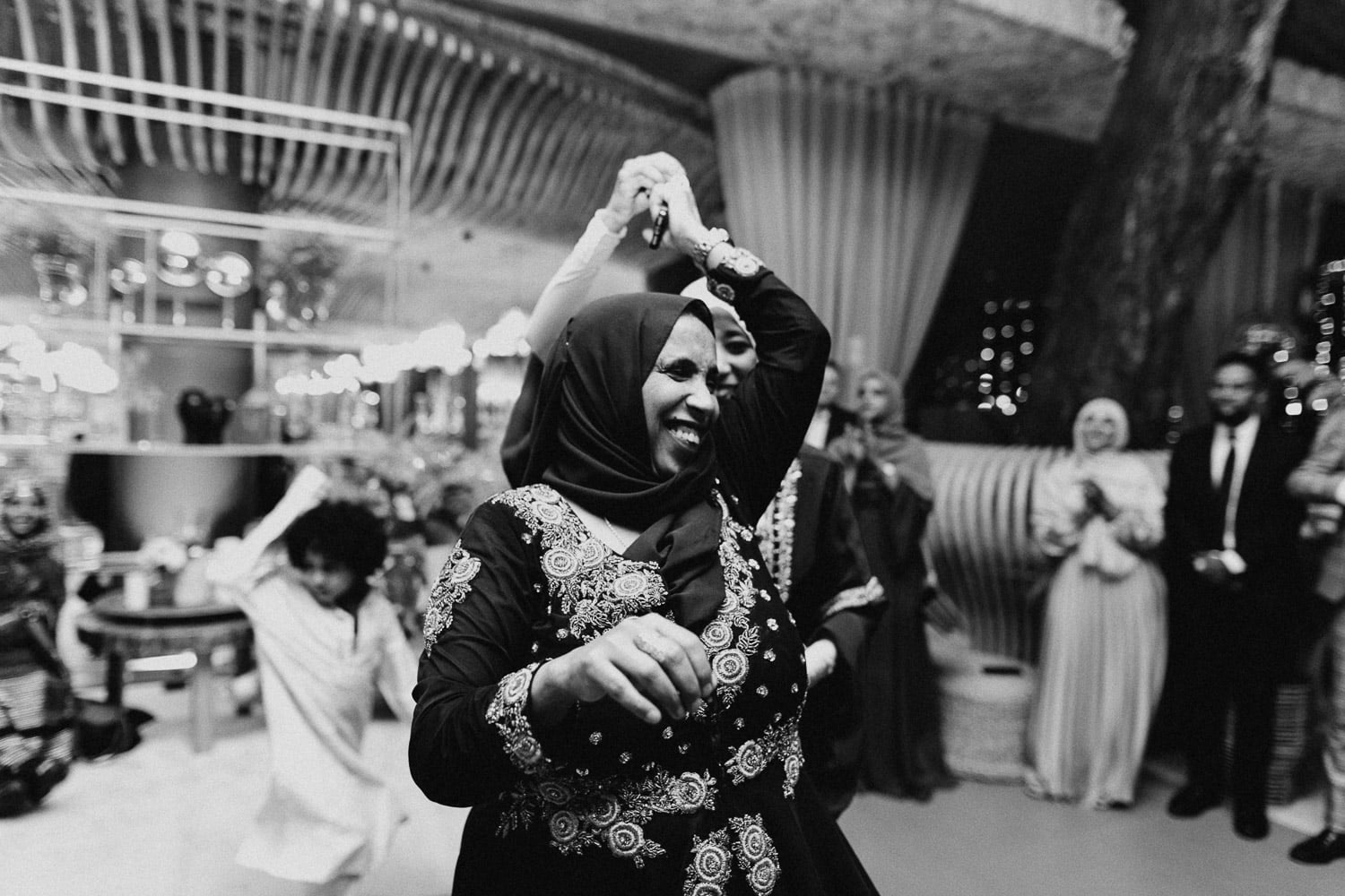 quinta lago dos cisnes romantic indian wedding 099